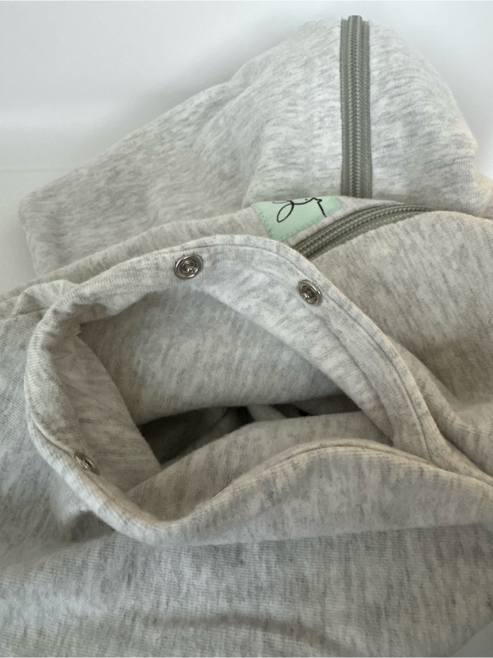ErgoPouch Summer 0.2 tog Sleepsack/Transition Swaddle - Picture 6 of 7